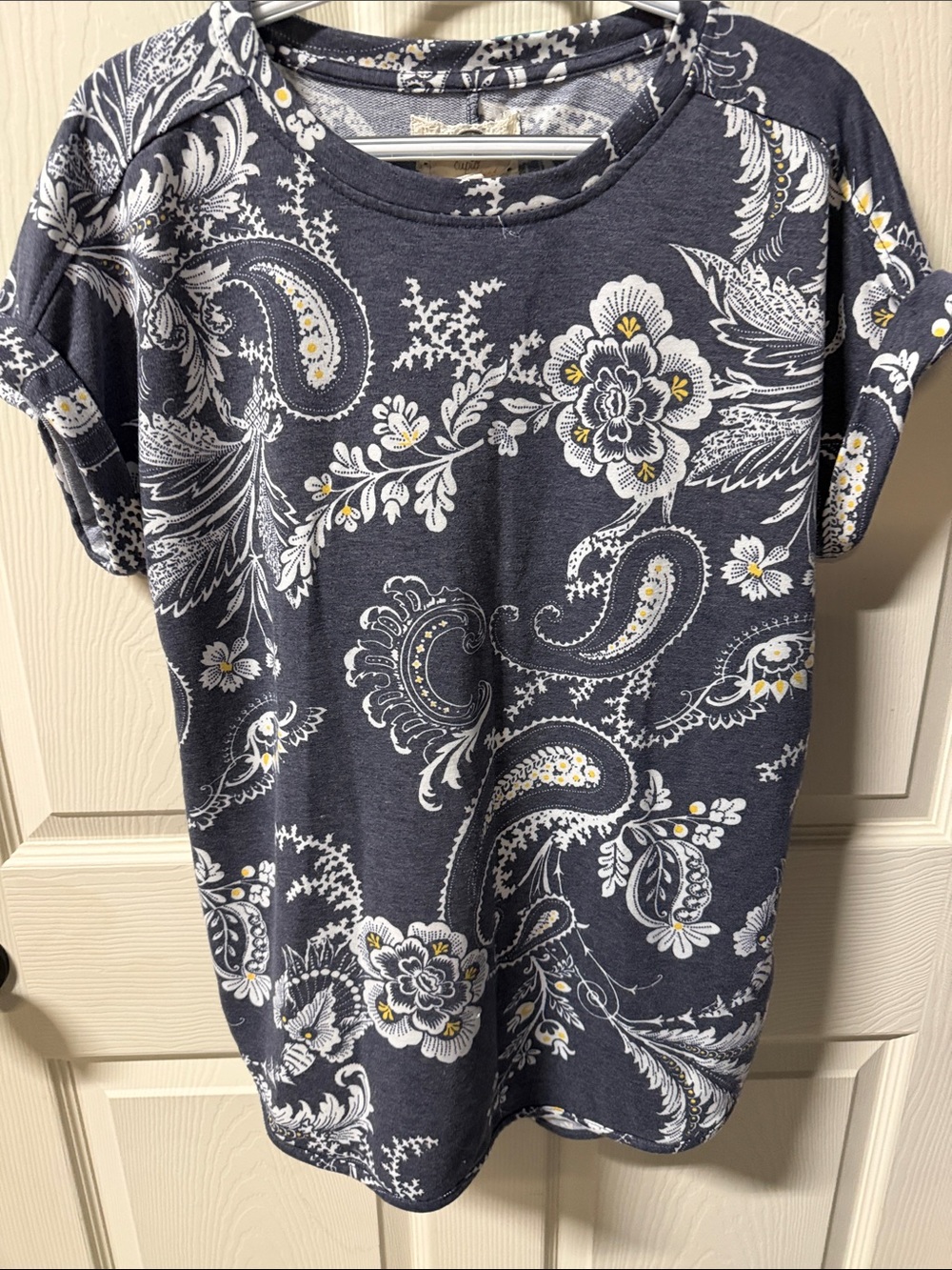 Cupio Navy Paisley Floral Short Sleeve Tee